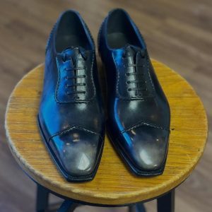 Black Goodyear Welted Captoe Oxford Shoes Gray Patina Cap: Italian Leather Handmade Semi Brogue